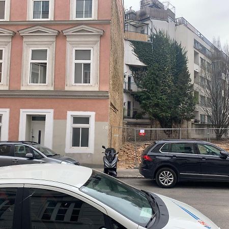Modern Flat With Parking Space Διαμέρισμα Βιέννη Εξωτερικό φωτογραφία